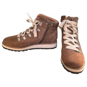 Universal Thread Brown Hiking Boots - Ankle Lace-up W7.5